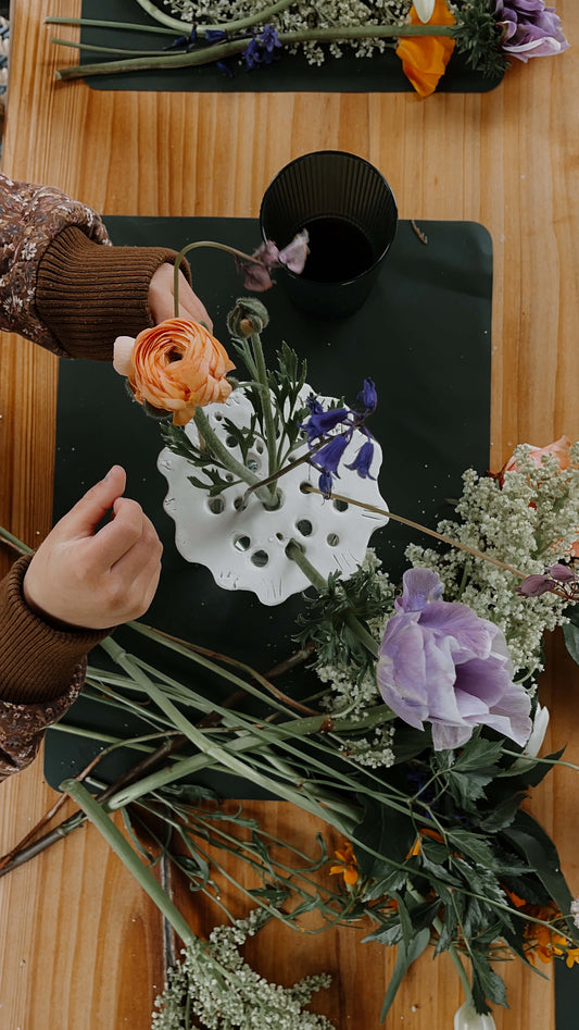 Flower Frog + Peony Bouquet Workshop (JULY 7th)